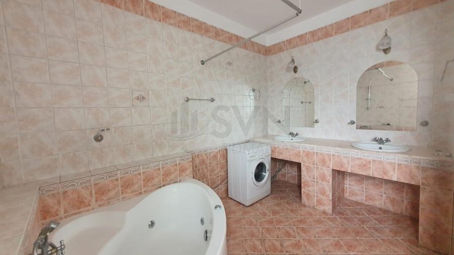 REV2005390 Vila 9 Camere I De Vanzare I Parcul Circului - 12