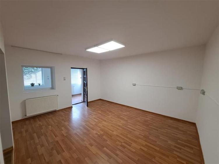 Casa individuala, 120 mp utili + 20 locuri parcare, situat in cartierul Someseni - 5