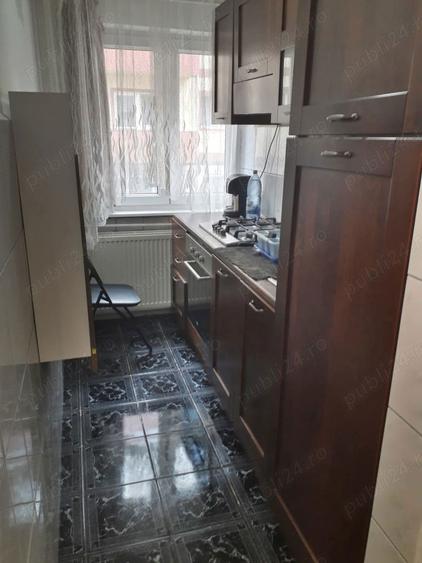 Inchiriez garsoniera - 2