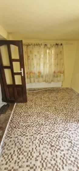 Case Parvu Ro?u - Coste?ti la 13 km de Pite?ti - 10