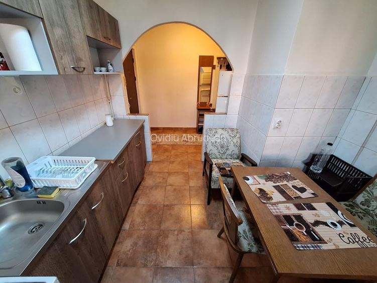 Apartament 2 camere Septimiu Albini etaj 1/4 parcare inclusa
