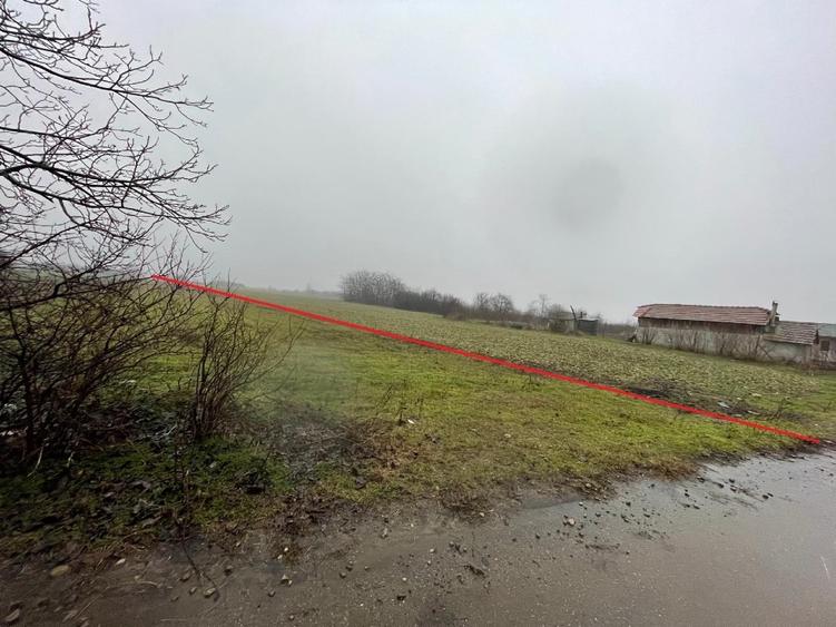 Teren intravilan + extravilan - 4