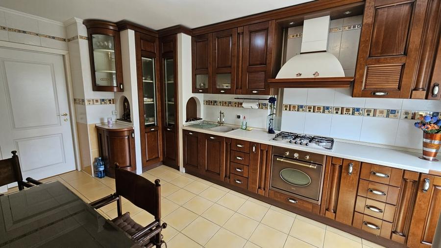 Libertatii * Palatul Parlamentului 4 camere modificat in 2 - 9