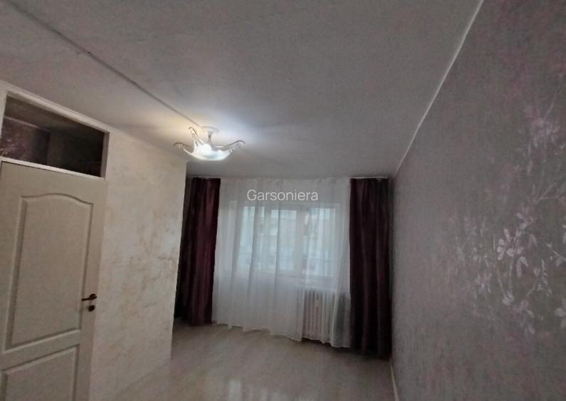 Proprietar vand garsoniera 17m