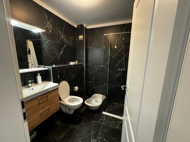 MUTARE RAPIDA! Apartament 2 camere decomandat 54mp , Metrou 1 Decembrie , Trapez - 7