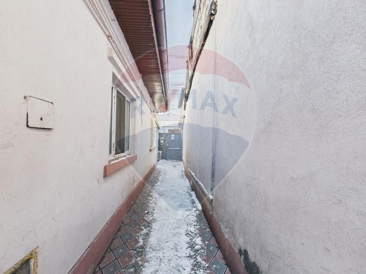 Casă cu două corpuri, ideală pentru firmă, Vitan - 12