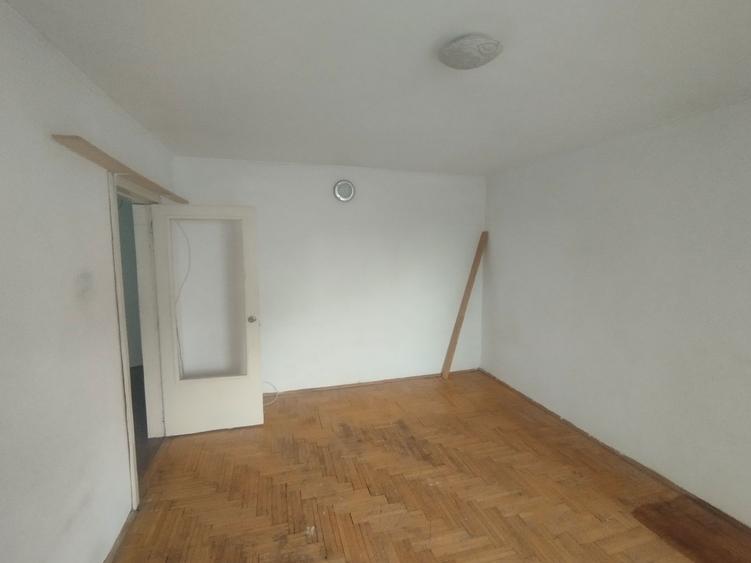 Vand apartament cu doua camere - 8
