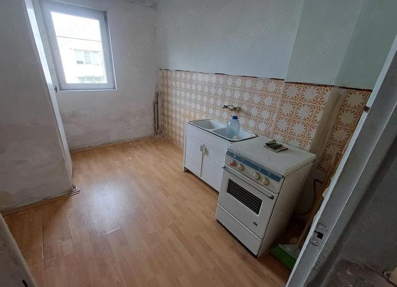 Calea Martirilor de vanzare apartament ieftin cu 2 camere - 4