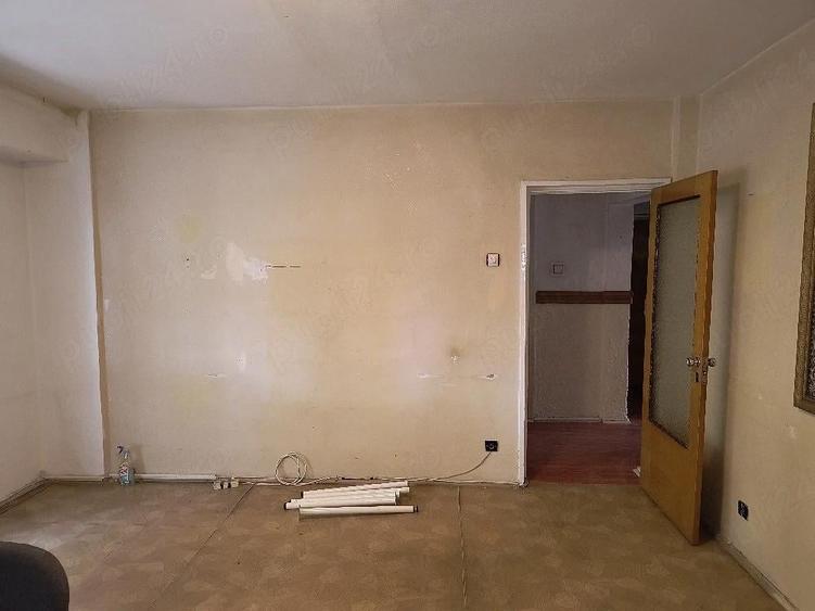 Vand apartament 3 camere Sebastian - 7