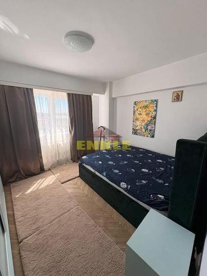 Apartament cu 4 camere decomandat în Ultracentral