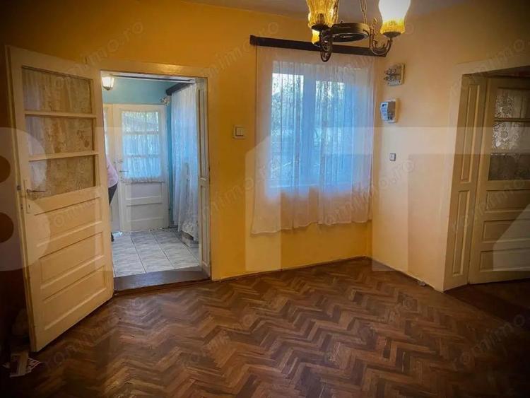 Proprietate de vanzare, 271 mp, zona Subcetate - 2