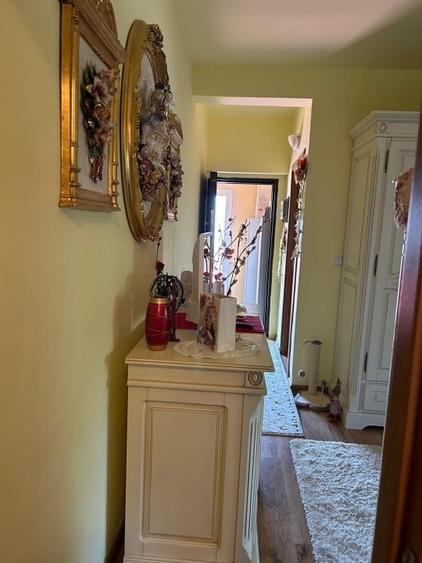 Giroc -Central - 2 Camere -Centrala proprie- Curte - 9