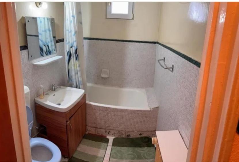 TITAN Metrou Costin Georgian,balcon,geam la baie,Liber - 8