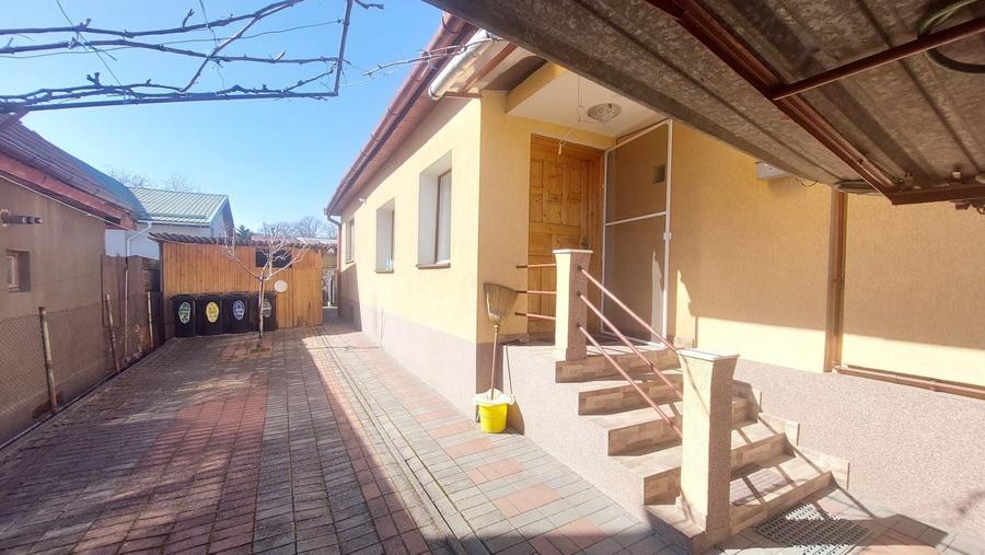 0 COMISION Casa zona Scolii Emil Isac, front la 2 strazi-Dambul Rotund - 2