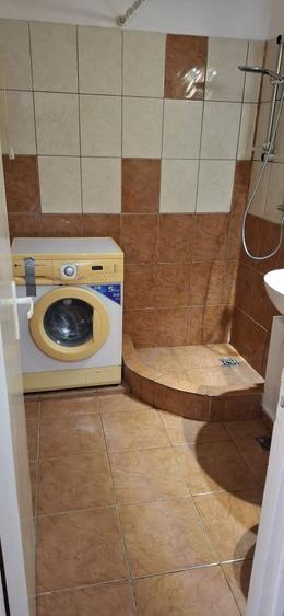 Se inchiriaza apartament o camera zona centrala - 4