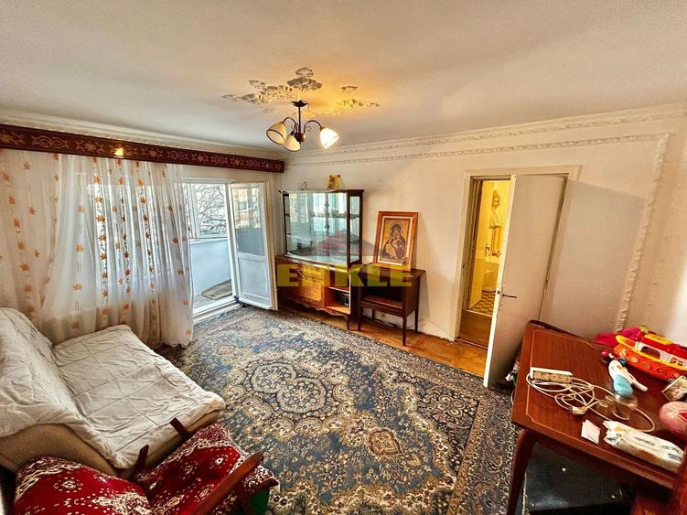 De vanzare apartament cu 2 camere, zona Capat 1. - 2