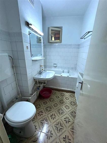 Apartament cu 2 camere semidecomandat în Hipodrom