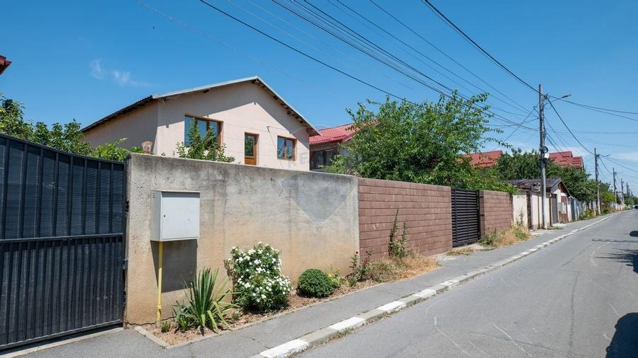 Vanzare vilă cu 5 camere Parter+Etaj, str. Magnoliei - Pantelimon - 24