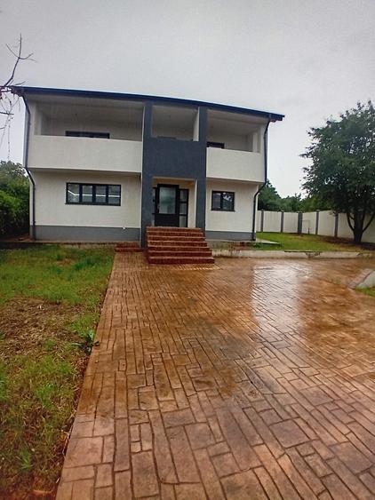 Casa cu 5 camere, doua bai Bucium,fara tva - 27