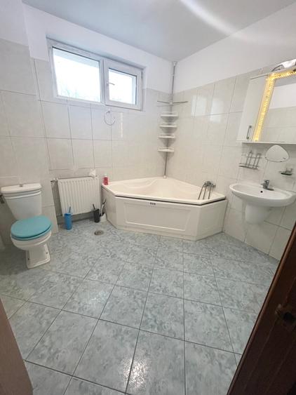 Pantelimon-Fundeni / Apartament 3 cam in vila / Loc de parcare-Curte - 17