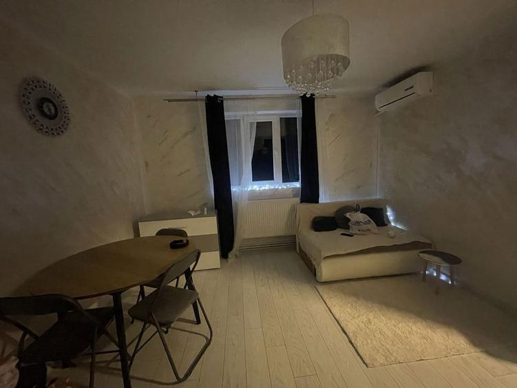 Apartament de vanzare - 1