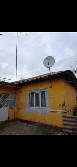 Casa de vanzare in comuna Oinacu - 1