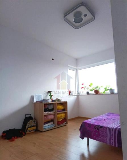 VILA P M, Cazasu, caramida, Teren - 500 mp - 2