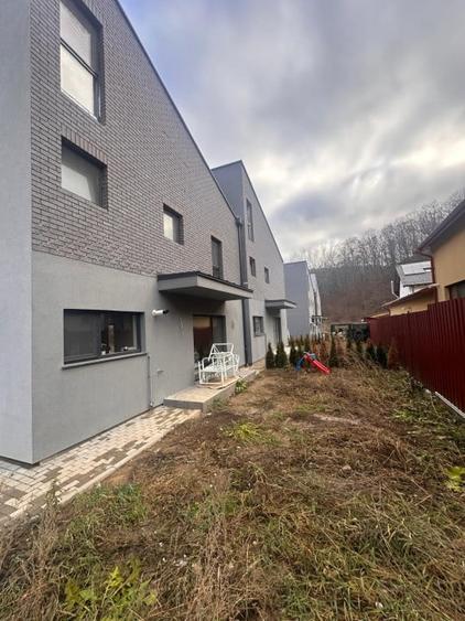 Casa tip duplex cu 5 camere 135mp utili zona Tauti - 1