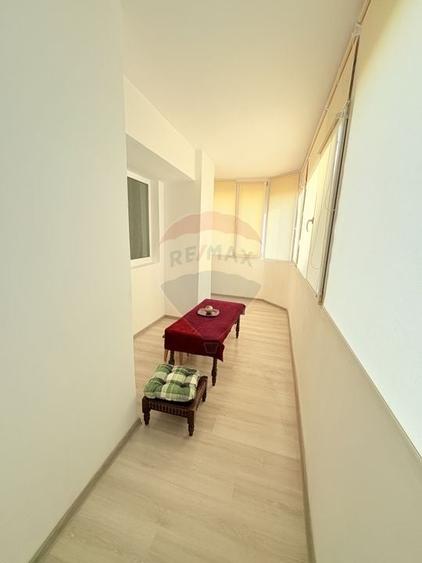 De închiriat apartament 4 camere, recompartimentat în 3, Iancului - 20