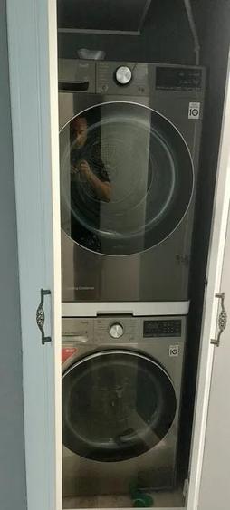 APARTAMENT LUX 4 CAMERE DECOMANDAT CONFORT MAXIM ZONA POARTA 6 - 8