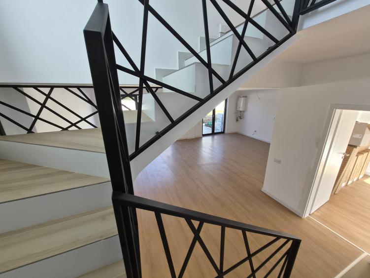 Vila Individuala 5 camere, dormitor parter LA CHEIE! - 21