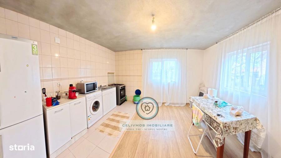 Strejnicu - casa P + M, 1000 mp teren, toate utilitatile - 15