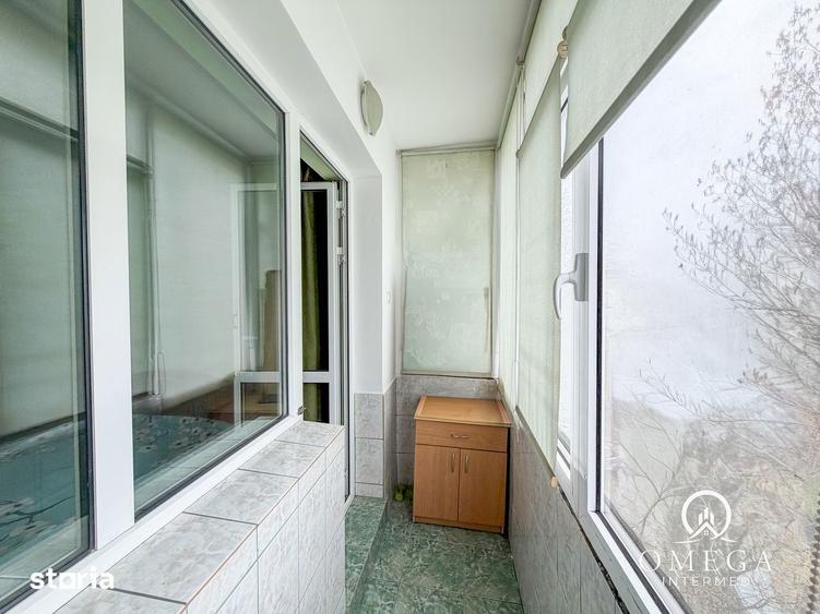 3 camere Podu Ros Etajul 3 - 8