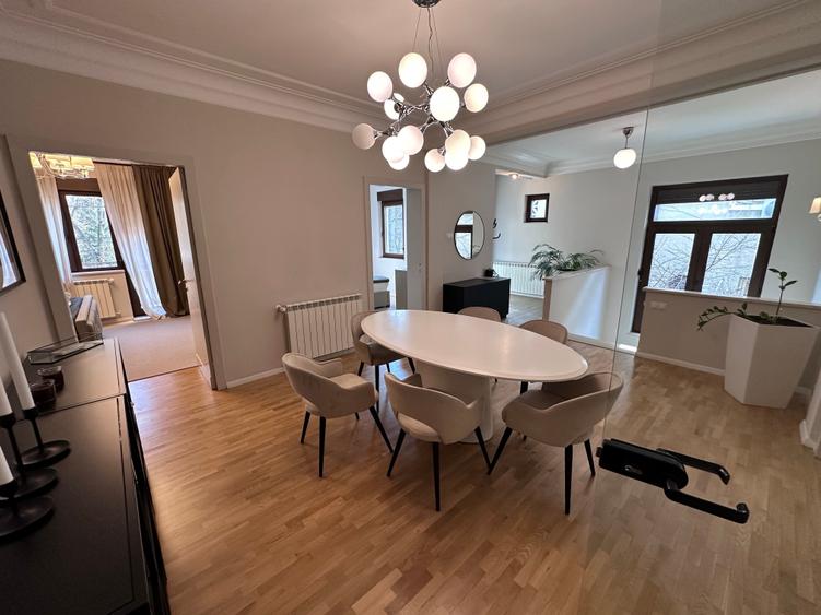 Etajul 1 în vila interbelică.Pozitie unica.Vedere formidabilă! - 3