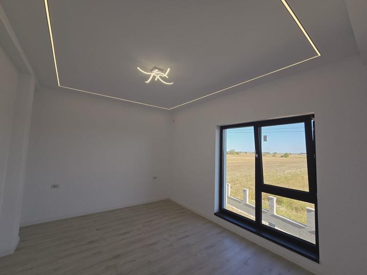 Vila individuala - 4 camere  - 3 bai - incalzire pardoseala - placa de beton - 13