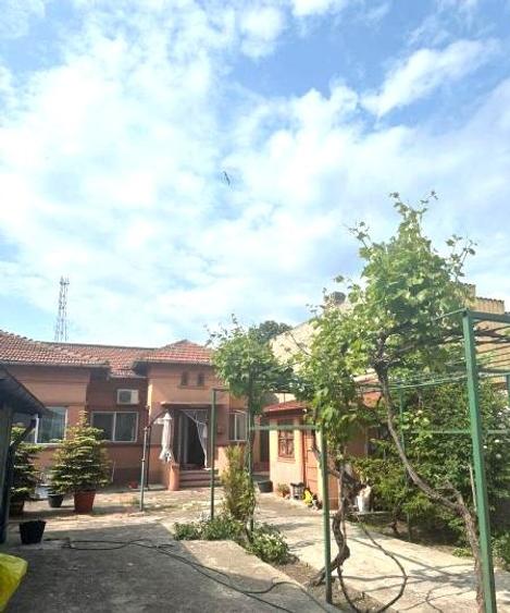 gară-i c brătianu..casă 3 camere - 1