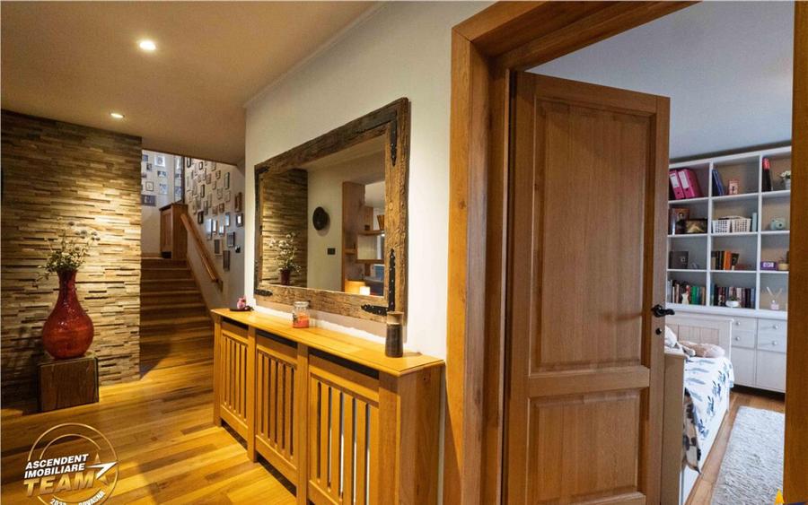 Rafinament,liniste si unicitate:Rezidenta remarcabila,Sfantu - 16