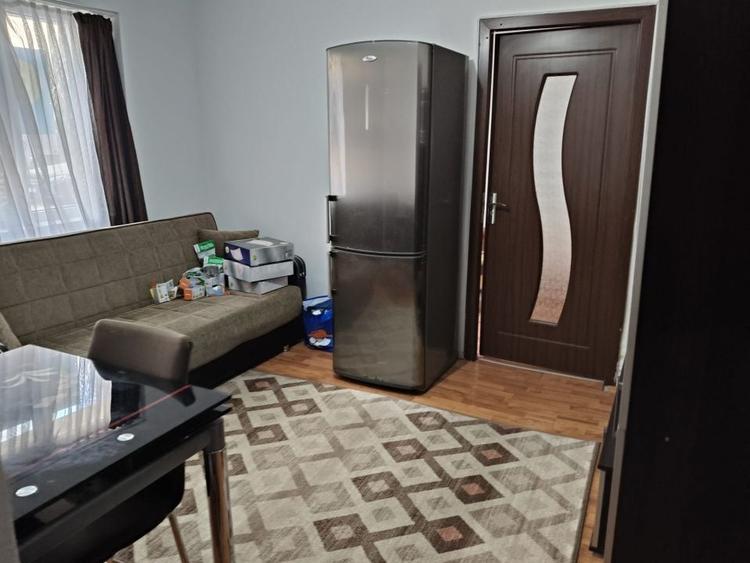 Apartament cu 2 camere semidecomandat, mobilat în 9 Mai
