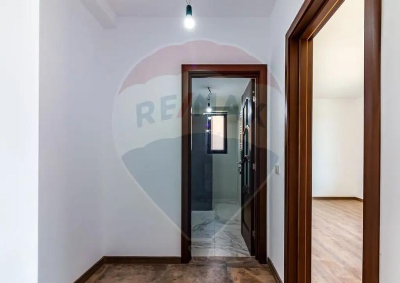 Vanzare Casa 4 camere, stil mediteranean,Domnesti - 13