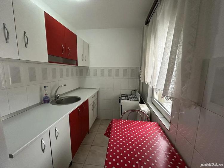 Inchiriez apart.1 cam.decom.st.51 mp,in Confectii,etaj 1din 4,modern. - 7