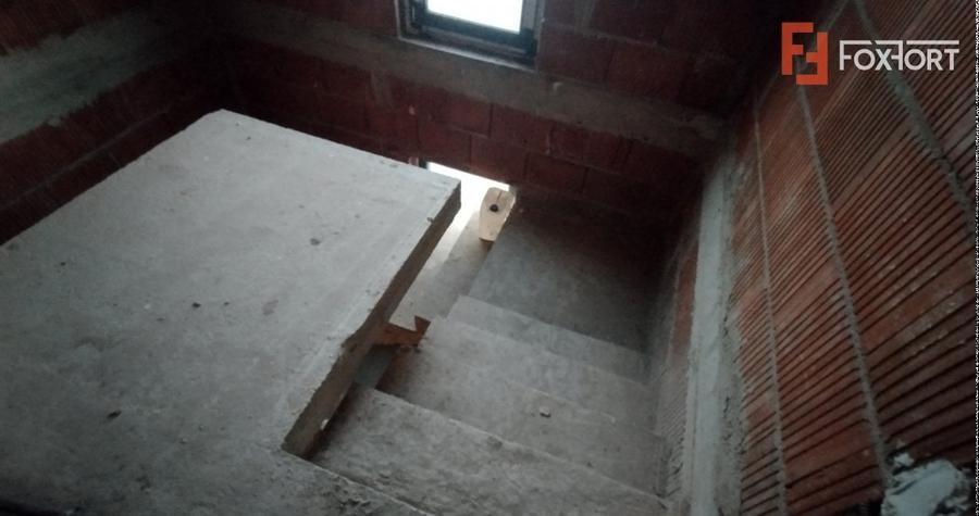 Duplex 5 camere, Becicherecu Mic - Garaj, terasa, Interior la Rosu - 24