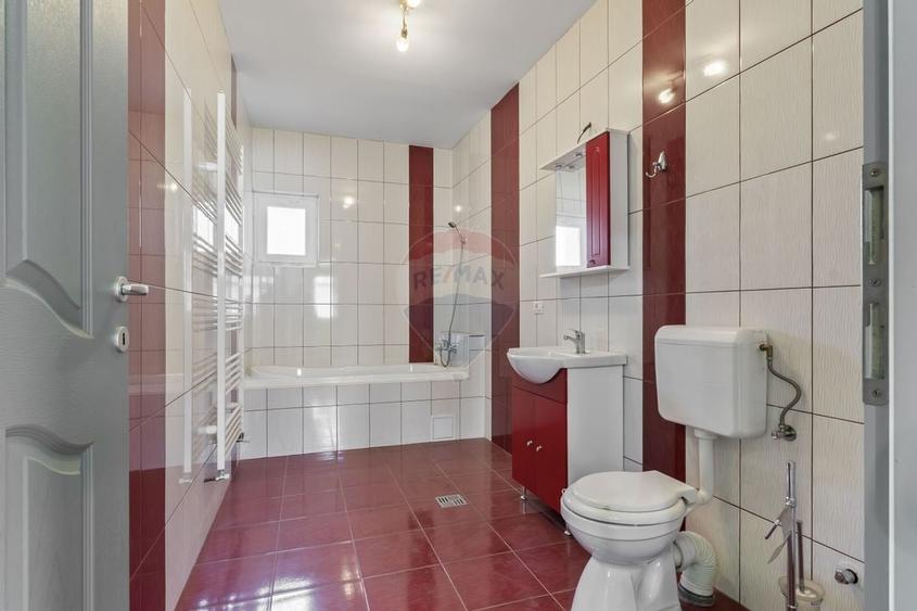 Casă noua 246 mpc cu teren 1363 mp de vânzare Sannicolau Mic, Arad - 8