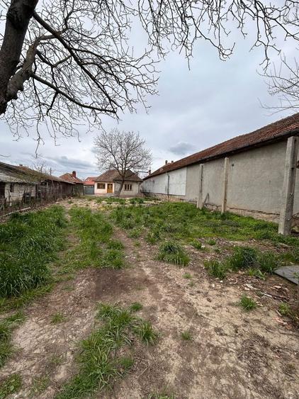 Vand casa cu 4 camere - 7