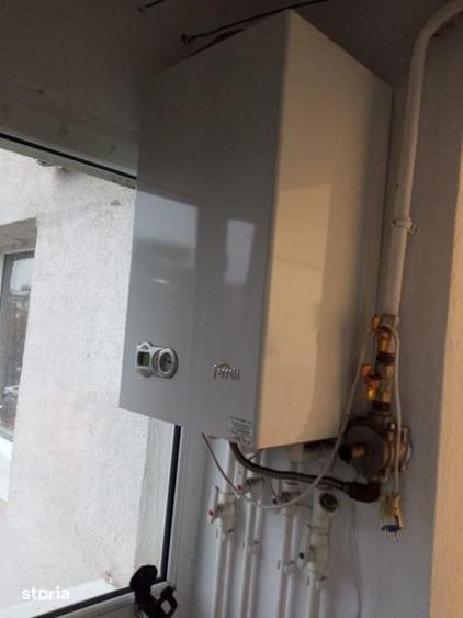 DE RENOVAT 2 camere decomandat, etaj 3, Dorobanti - 1