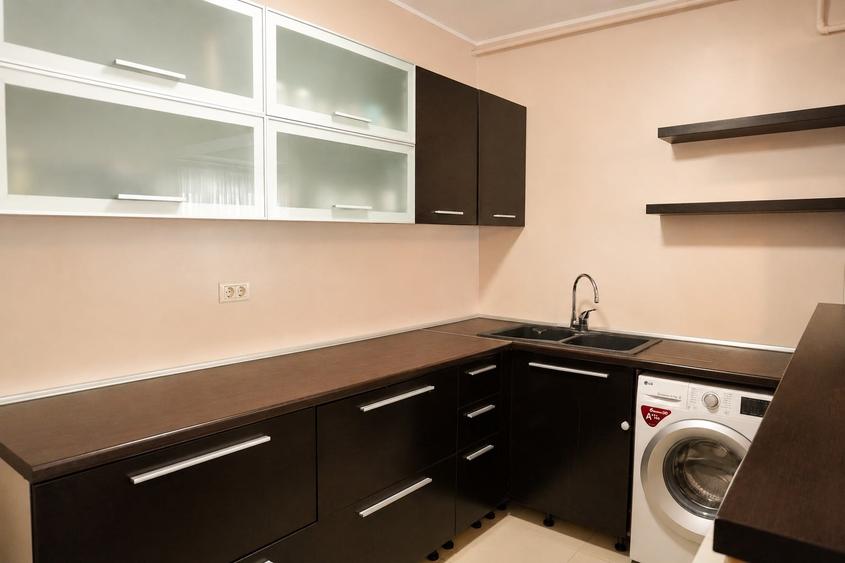Apartament cu 3 camere decomandat în Inel I