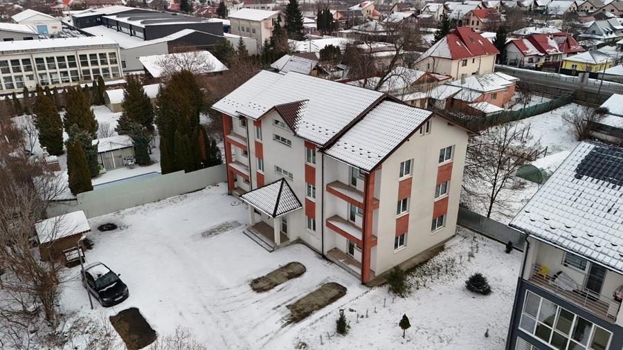 Spațiu comercial, de 500 mp, în Valea Moșneagului