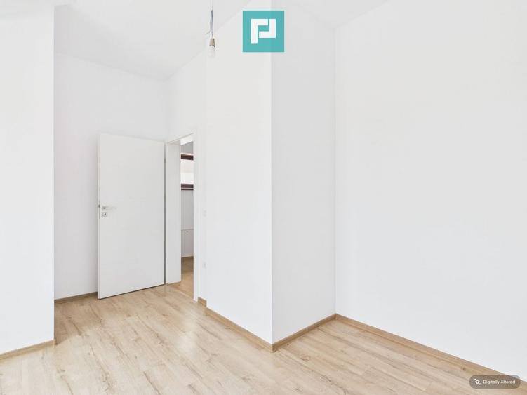 Duplex cu 4 camere cu Canalizare în Covaci