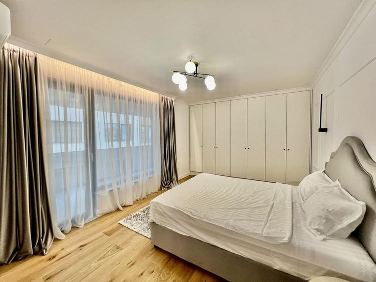 Apartament cu 3 camere, mobilat în Băneasa
