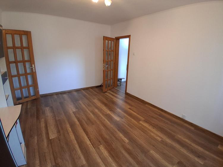 Apartament cu 2 camere semidecomandat în Păcurari