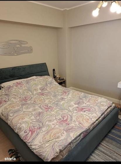 Apartament cu 4 camere în Victoriei